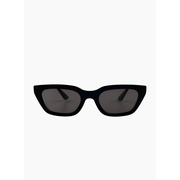 Nove, Black