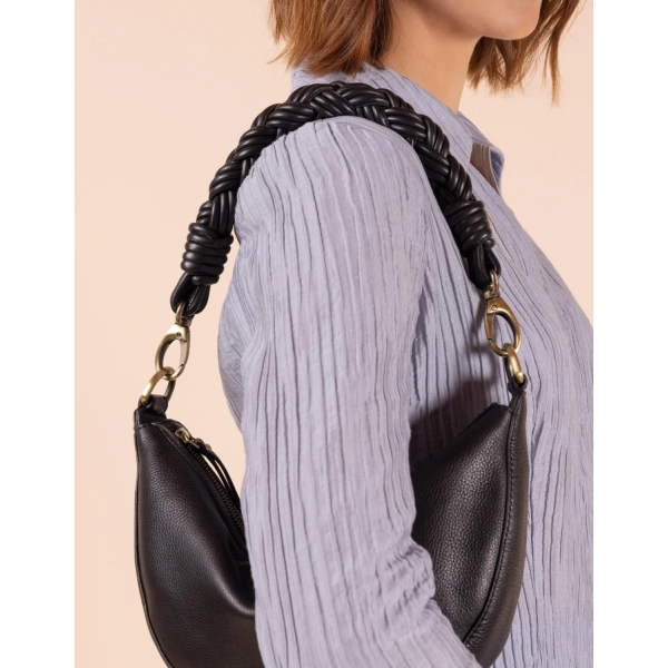 Leo, Black Soft Grain w/Twisted Handle - Bilde 8