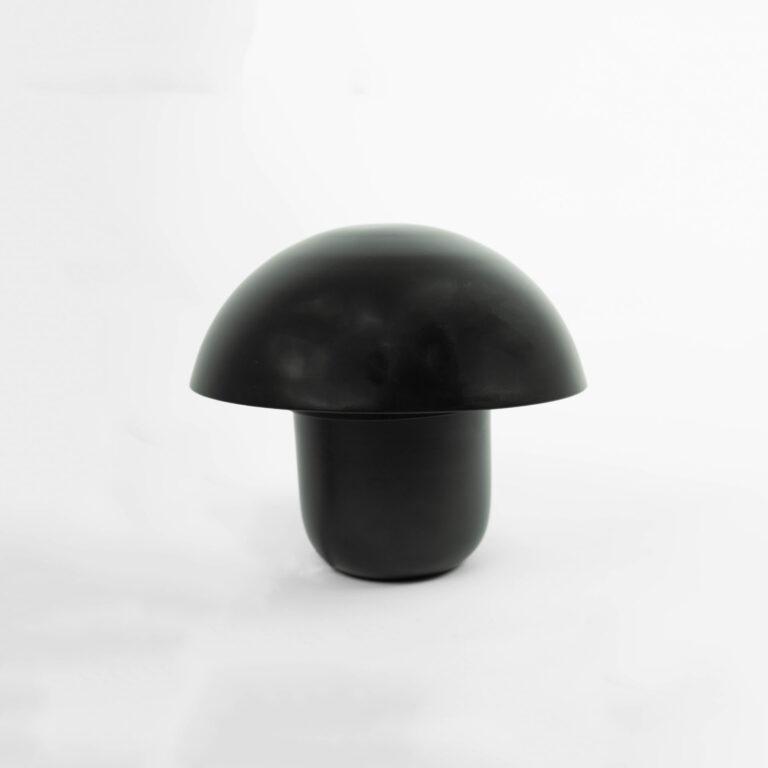 Bordlampe, Carl-Johan, Black