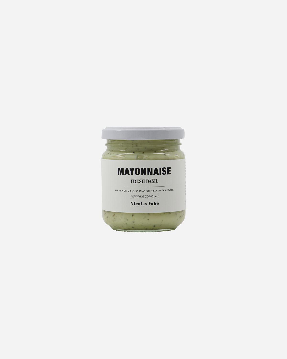Majones, Fresh Basil