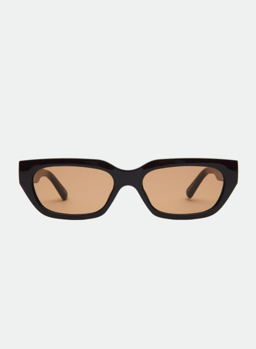 Cato, Chocolate Brown